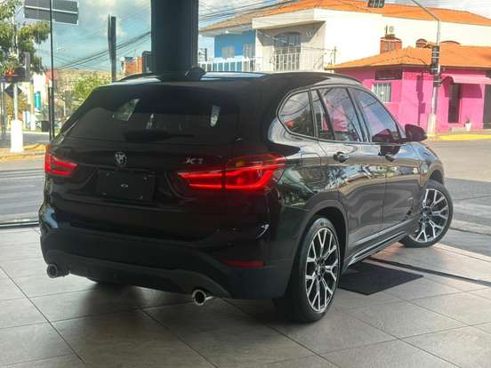 BMW-X1-2.0 16V TURBO ACTIVEFLEX XDRIVE25I SPORT 4P AUTOMÁTICO BMW-X1-2018