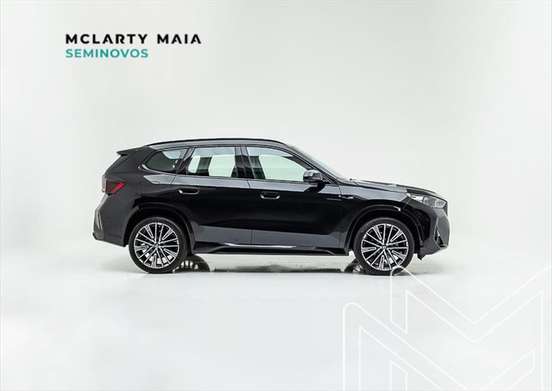 BMW-X1-2024