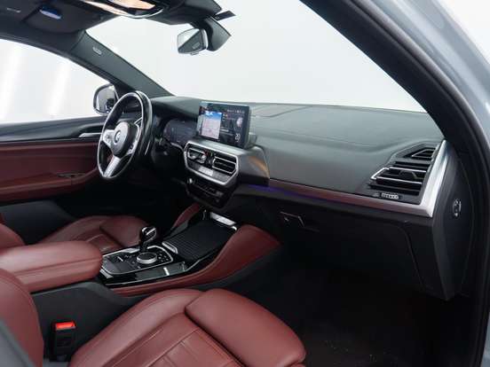 BMW-X4-2022