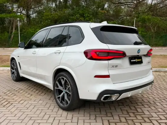 BMW-X5-3.0 I6 TURBO HÍBRIDO XDRIVE45E M SPORT AUTOMÁTICO BMW-X5-2023
