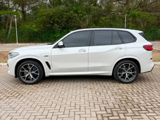 BMW-X5-3.0 I6 TURBO HÍBRIDO XDRIVE45E M SPORT AUTOMÁTICO BMW-X5-2023