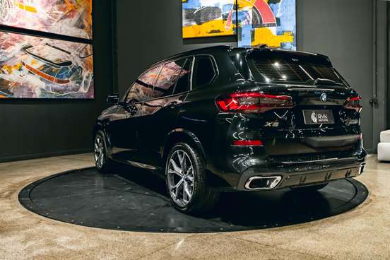 BMW-X5-2020