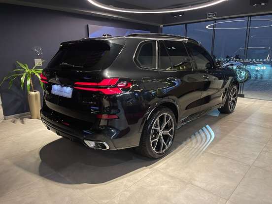 BMW-X5-3.0 I6 TURBO HÍBRIDO XDRIVE50E M SPORT AUTOMÁTICO BMW-X5-2025