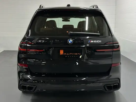 BMW-X7-4.4 V8 GASOLINA M60i STEPTRONIC BMW-X7-2023