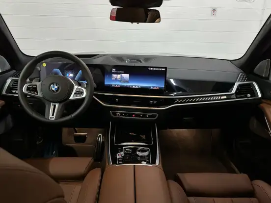BMW-X7-4.4 V8 GASOLINA M60i STEPTRONIC BMW-X7-2023