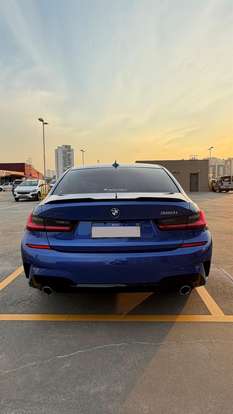 BMW-320i-2021