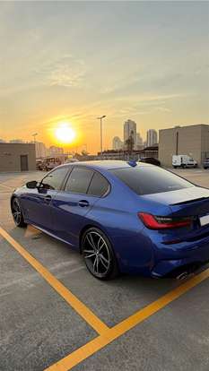 BMW-320i-2021