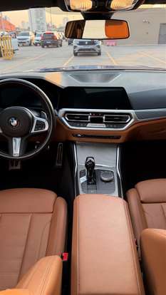BMW-320i-2021