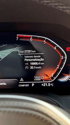 BMW-320i-2021