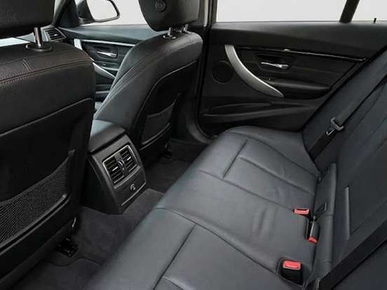 BMW-320i-2.0 SPORT 16V TURBO ACTIVE FLEX 4P AUTOMÁTICO BMW-320i-2017