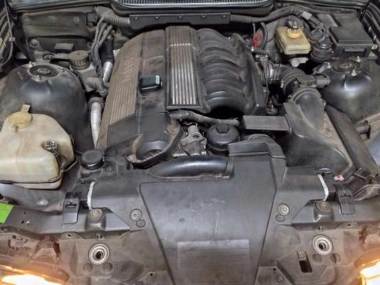BMW-328i-2.8 SEDAN 24V GASOLINA 4P AUTOMÁTICO BMW-328i-1996