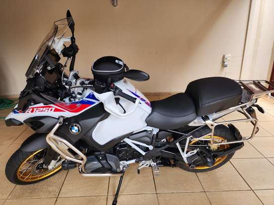 BMW-R 1250 GS ADVENTURE PREMIUM RALLYE BMW-R 1250 GS ADVENTURE PREMIUM RALLYE-2023