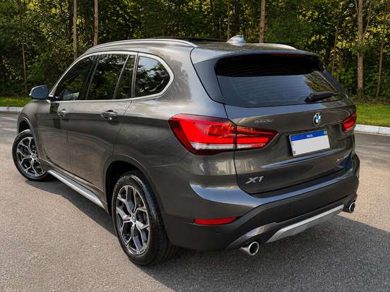 BMW-X1-2.0 16V TURBO ACTIVEFLEX SDRIVE20I X-LINE 4P AUTOMÁTICO BMW-X1-2021