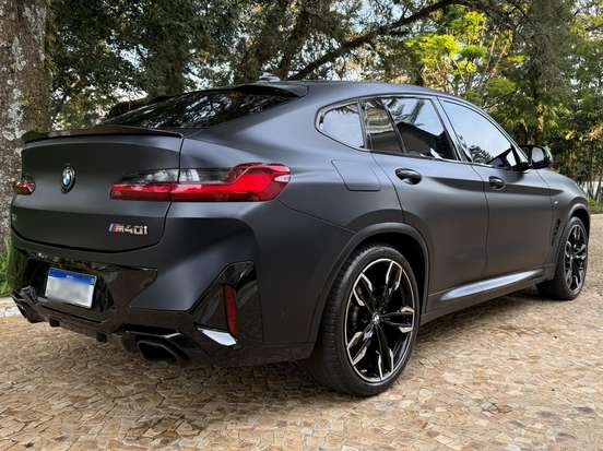 BMW-X4-2023