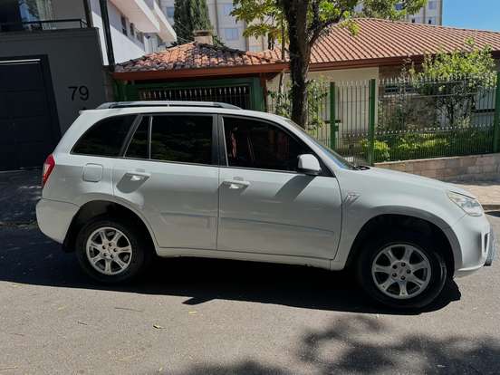 CAOA CHERY-TIGGO-2.0 16V GASOLINA 4P AUTOMÁTICO CAOA CHERY-TIGGO-2014