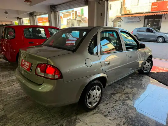 CHEVROLET-CLASSIC-2010