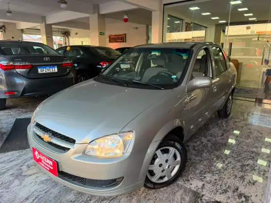 CHEVROLET-CLASSIC-2010
