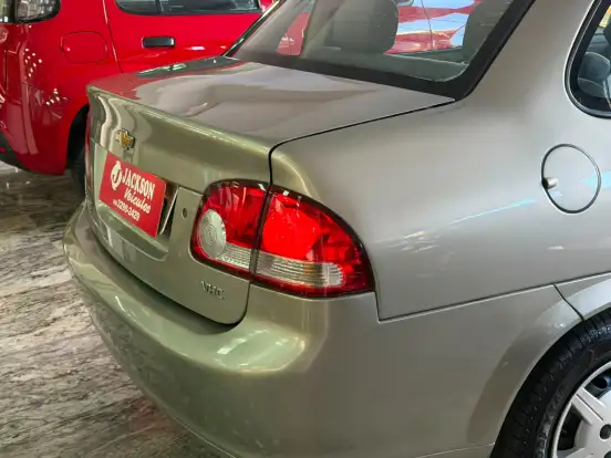 CHEVROLET-CLASSIC-2010