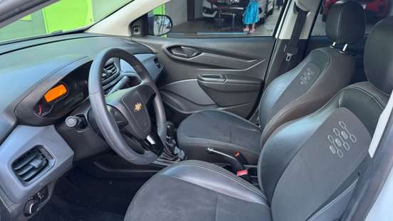 CHEVROLET-JOY-2021