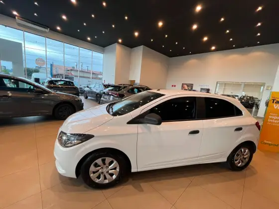 CHEVROLET ONIX 1.0 MPFI JOY 8V FLEX 4P MANUAL