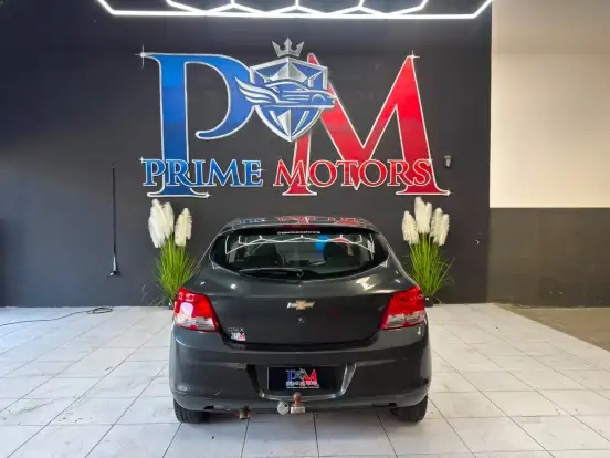 CHEVROLET-ONIX-2018