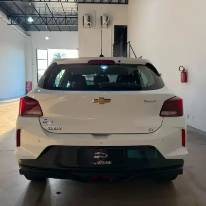 CHEVROLET-ONIX-2020