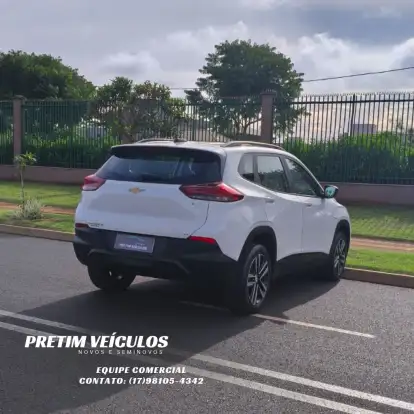CHEVROLET-TRACKER-2023
