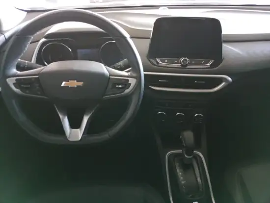 CHEVROLET-TRACKER-2024