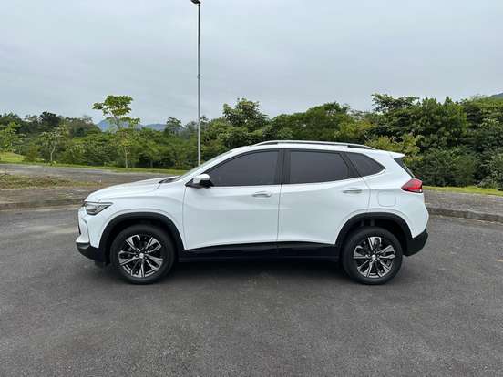 CHEVROLET-TRACKER-2020