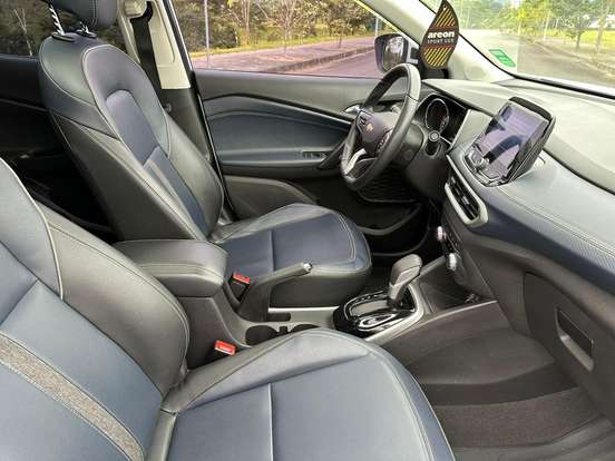 CHEVROLET-TRACKER-2020