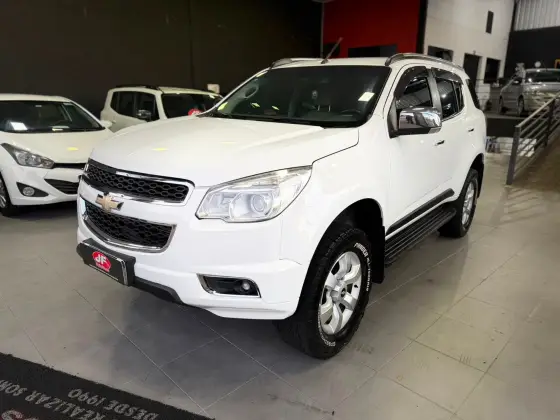 CHEVROLET TRAILBLAZER 2.8 LTZ 4X4 16V TURBO DIESEL 4P AUTOMÁTICO CHEVROLET TRAILBLAZER 2.8 LTZ 4X4 16V TURBO DIESEL 4P AUTOMÁTICO
