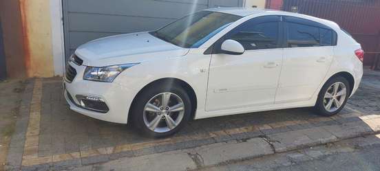CHEVROLET-CRUZE-2015