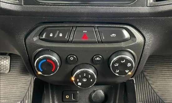 CHEVROLET-ONIX-2019