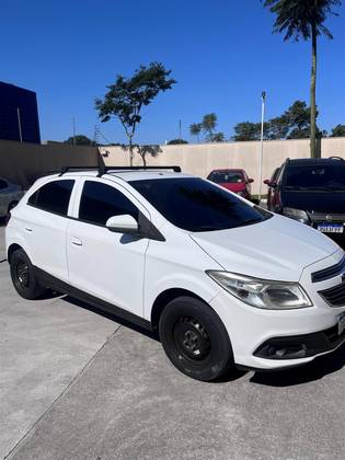 CHEVROLET ONIX 1.0 MPFI LT 8V FLEX 4P MANUAL