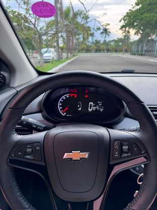 CHEVROLET-ONIX-2018