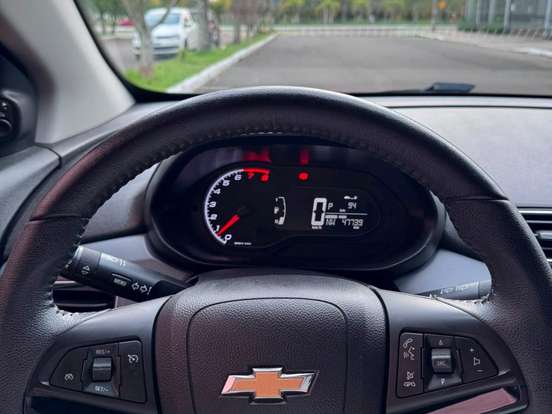 CHEVROLET-ONIX-1.4 MPFI LT 8V FLEX 4P AUTOMÁTICO CHEVROLET-ONIX-2018