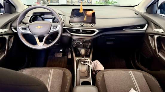 CHEVROLET-TRACKER-2023