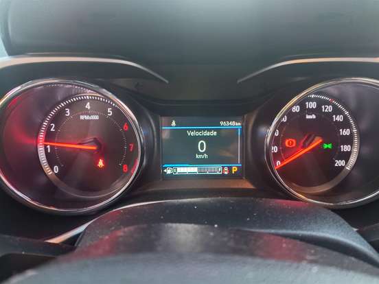 CHEVROLET-TRACKER-2022