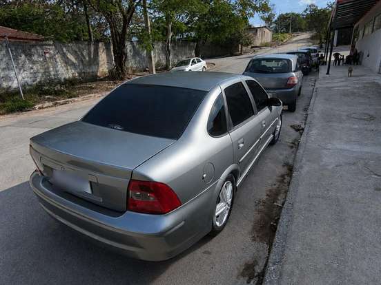 CHEVROLET-VECTRA-2.0 MPFI EXPRESSION 8V GASOLINA 4P MANUAL CHEVROLET-VECTRA-2003