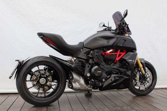 DUCATI-DIAVEL 1260 S-2021