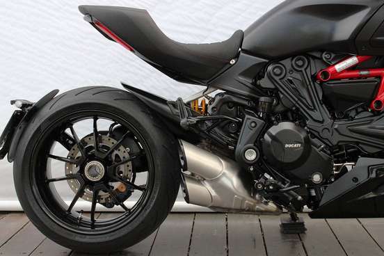 DUCATI-DIAVEL 1260 S-2021