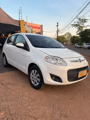 FIAT PALIO 1.4 MPI ATTRACTIVE 8V FLEX 4P MANUAL FIAT PALIO 1.4 MPI ATTRACTIVE 8V FLEX 4P MANUAL