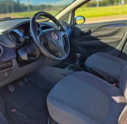 FIAT-PUNTO-2012