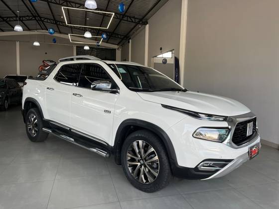 FIAT TORO 2.0 16V TURBO DIESEL RANCH 4WD AT9