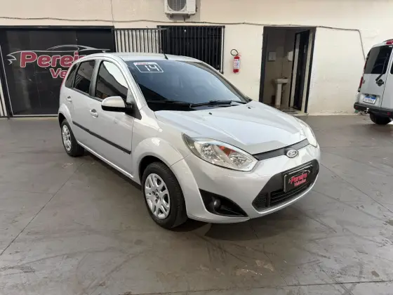 FORD FIESTA 1.0 ROCAM SE PLUS HATCH 8V FLEX 4P MANUAL