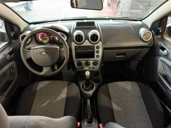 FORD-FIESTA-2012