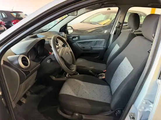 FORD-FIESTA-2012