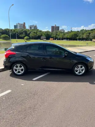 FORD-FOCUS-2015