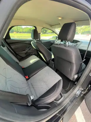 FORD-FOCUS-2015