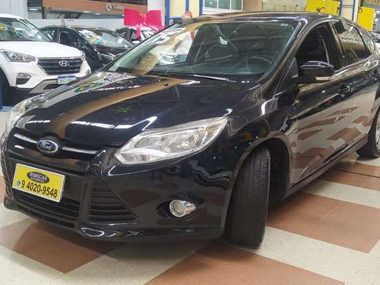 FORD-FOCUS-1.6 SE 16V FLEX 4P POWERSHIFT FORD-FOCUS-2014